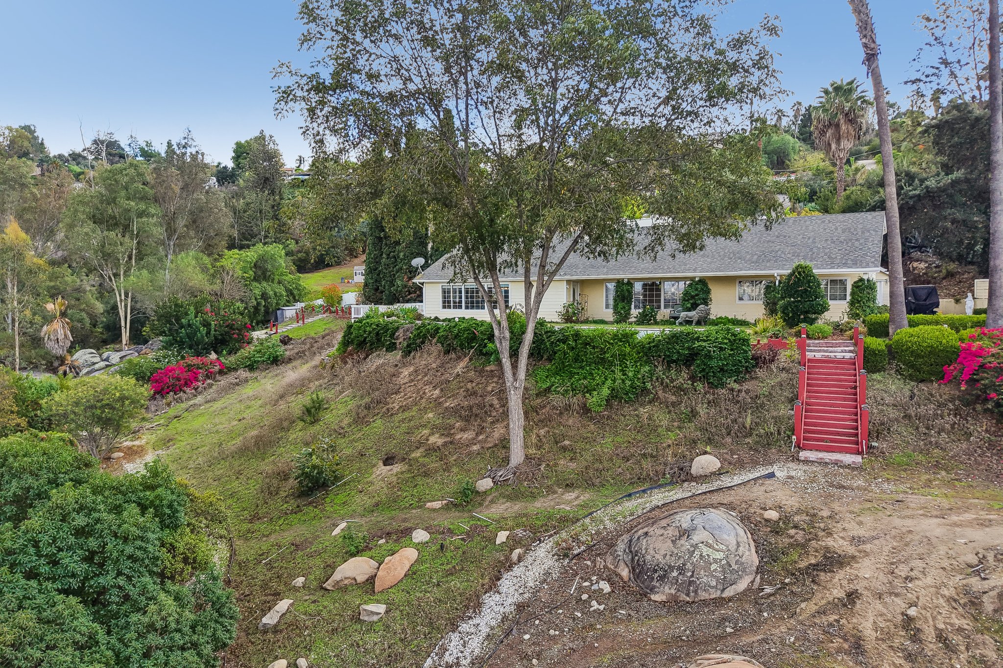 Emerald Heights Rd-S2310-078.jpg