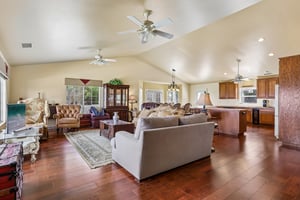 Emerald Heights Rd-S2310-012.jpg