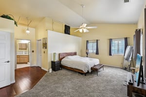 Emerald Heights Rd-S2310-036.jpg