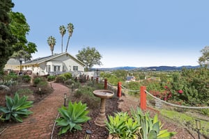 Emerald Heights Rd-S2310-055.jpg