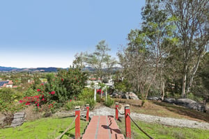 Emerald Heights Rd-S2310-056.jpg
