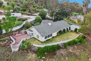 Emerald Heights Rd-S2310-080.jpg