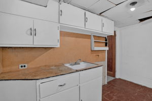  Photo 30