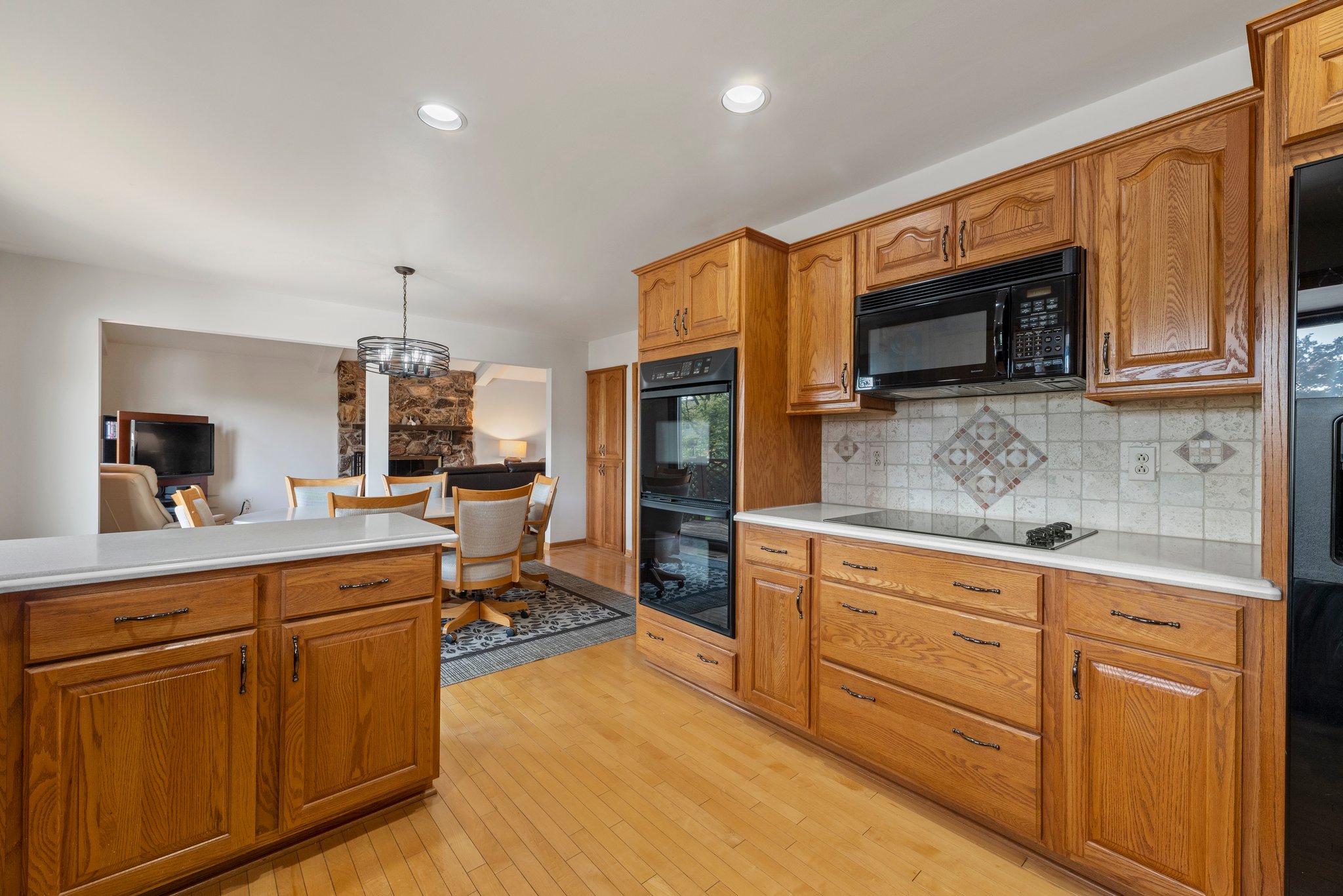 1133 Old Fence Rd, Addison, IL 60101, USA Photo 9