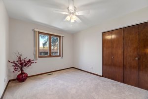 1133 Old Fence Rd, Addison, IL 60101, USA Photo 16