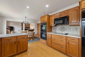1133 Old Fence Rd, Addison, IL 60101, USA Photo 8