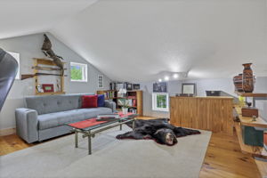  Photo 44