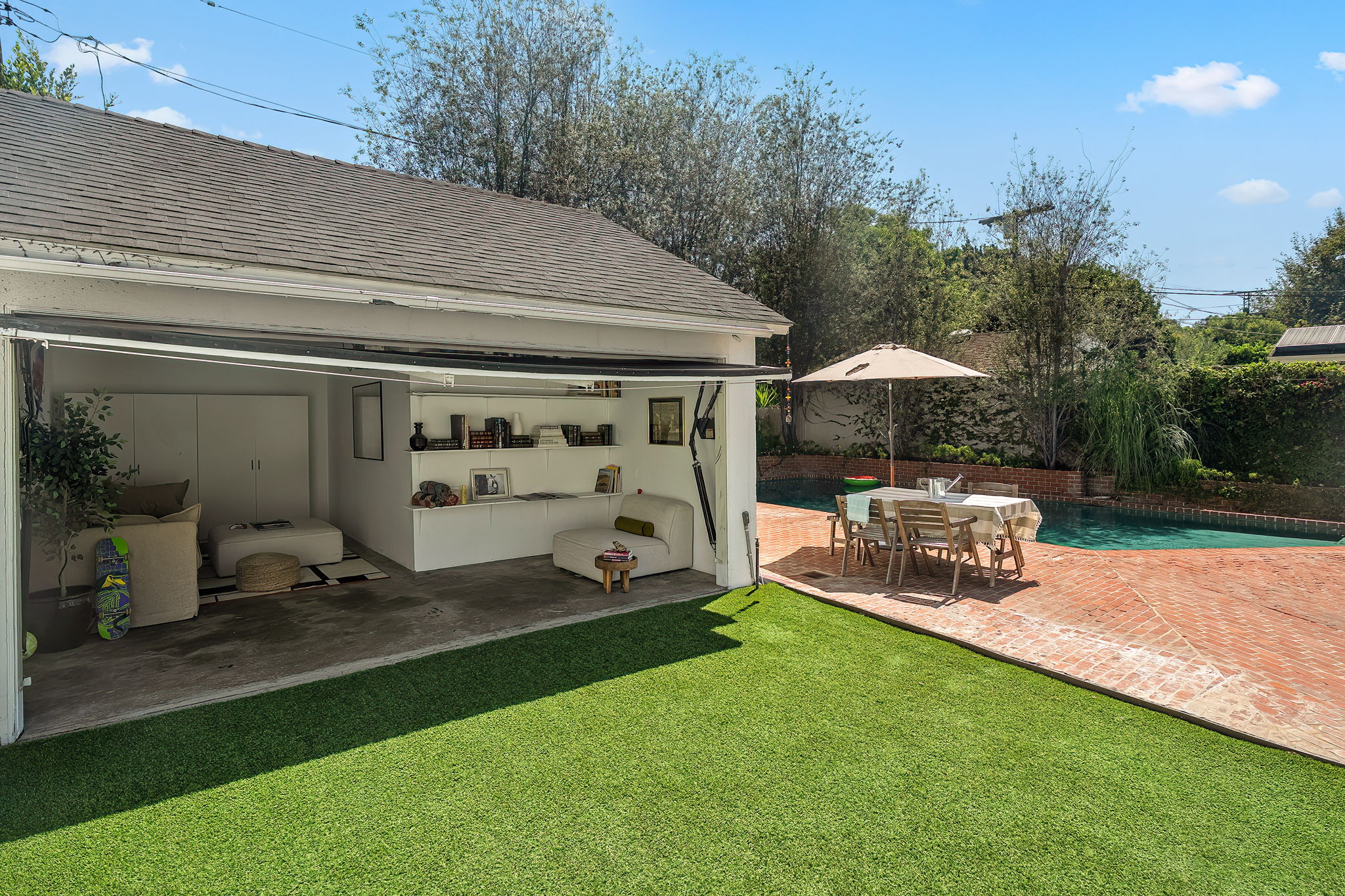 11332 Bolas Street-41