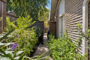  Photo 35