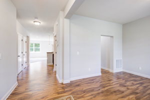 2 Entry Foyer