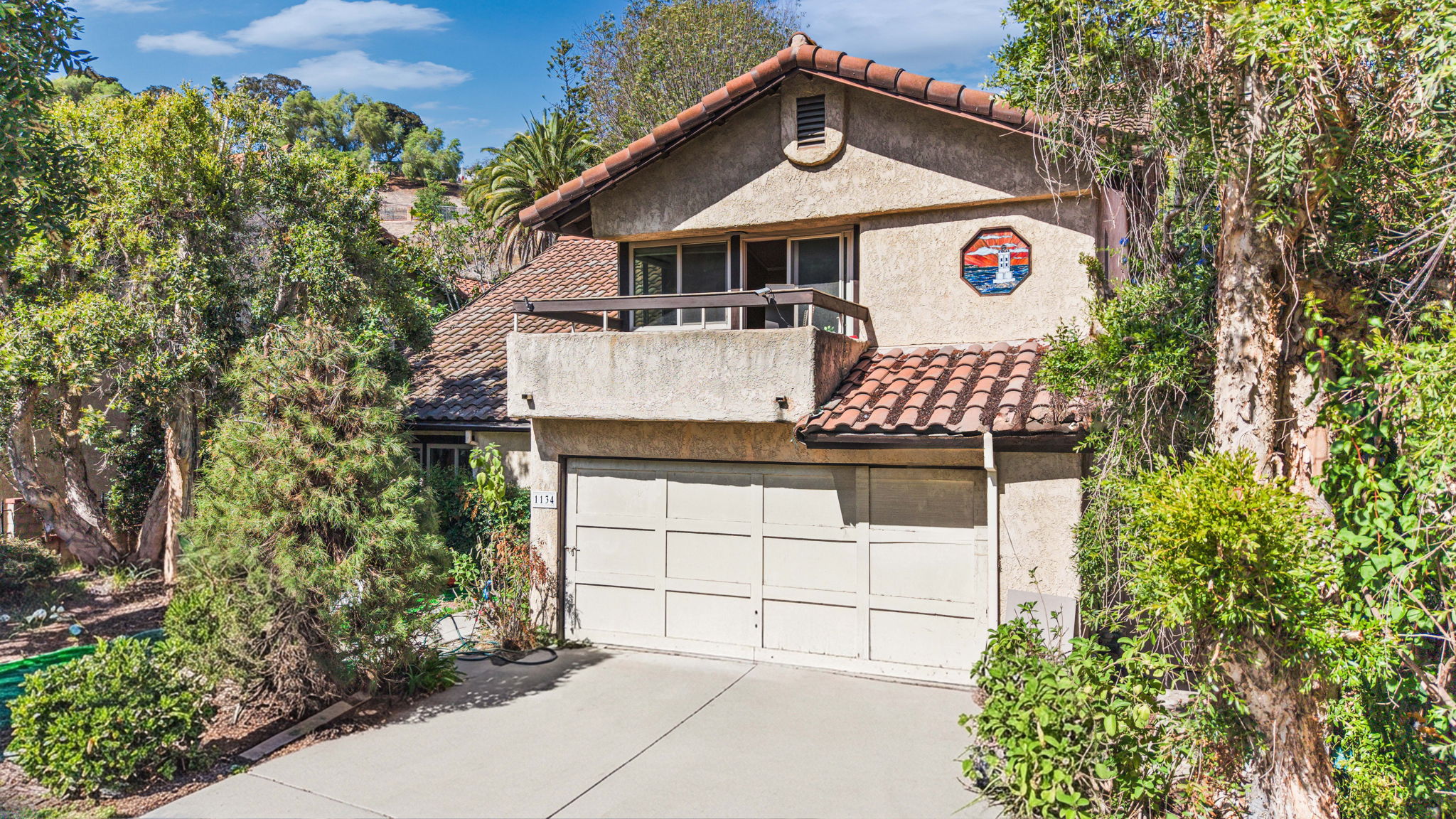 1134 Golden Rose St