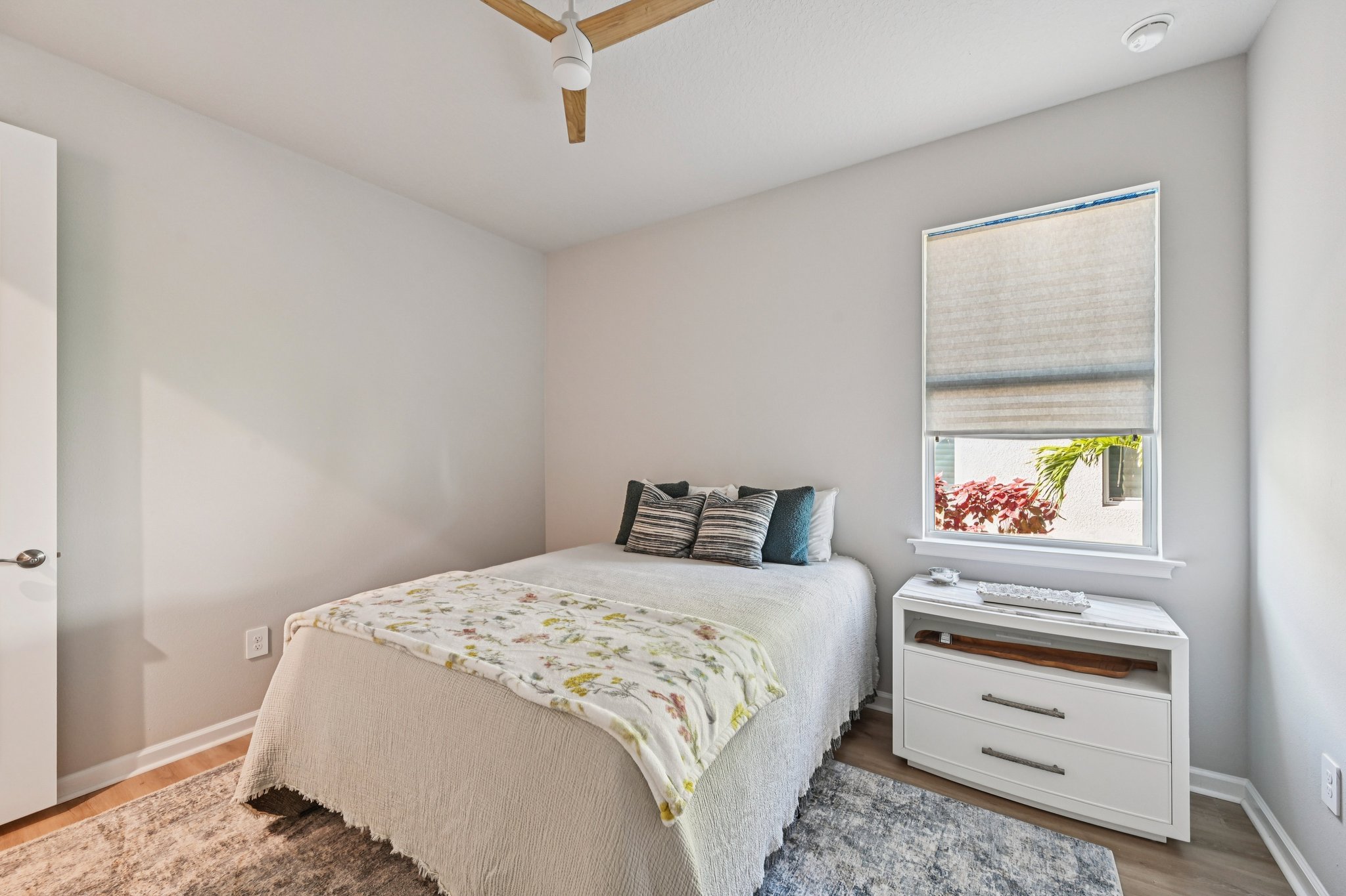 Boundless Ter-S2801-024.jpg