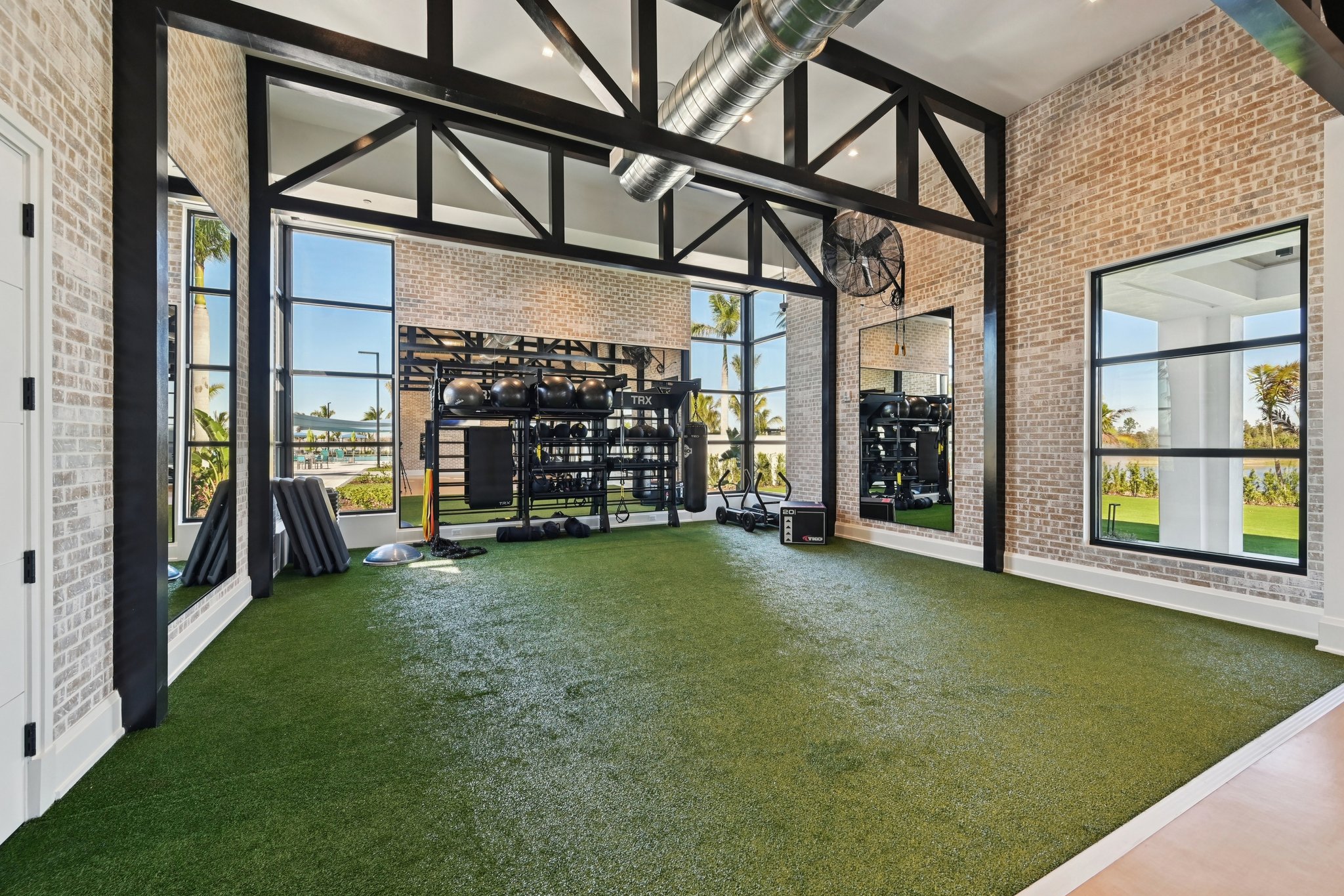 Boundless Ter-2801-914.jpg