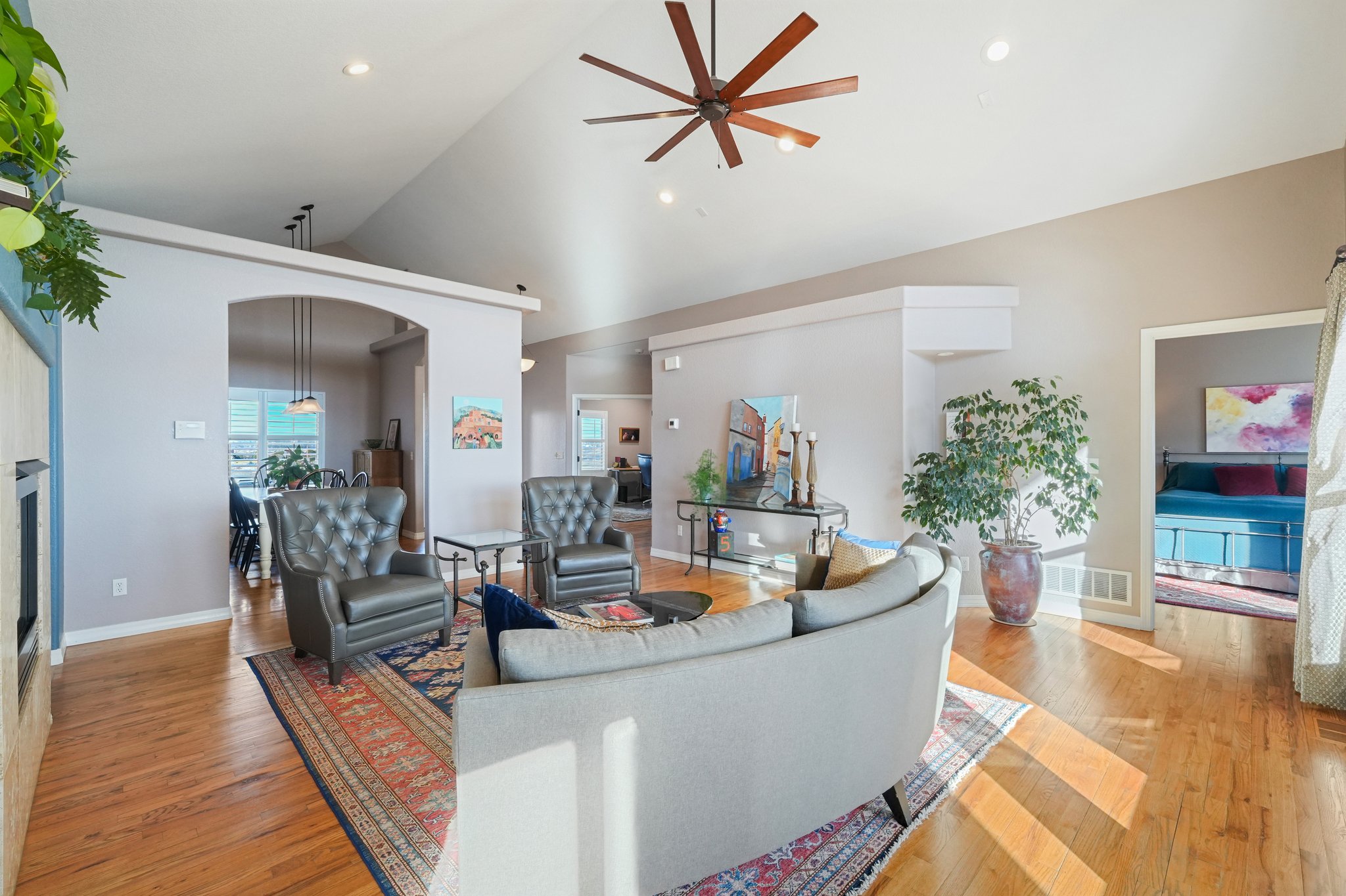 Bayfield Dr-S2101-011.jpg