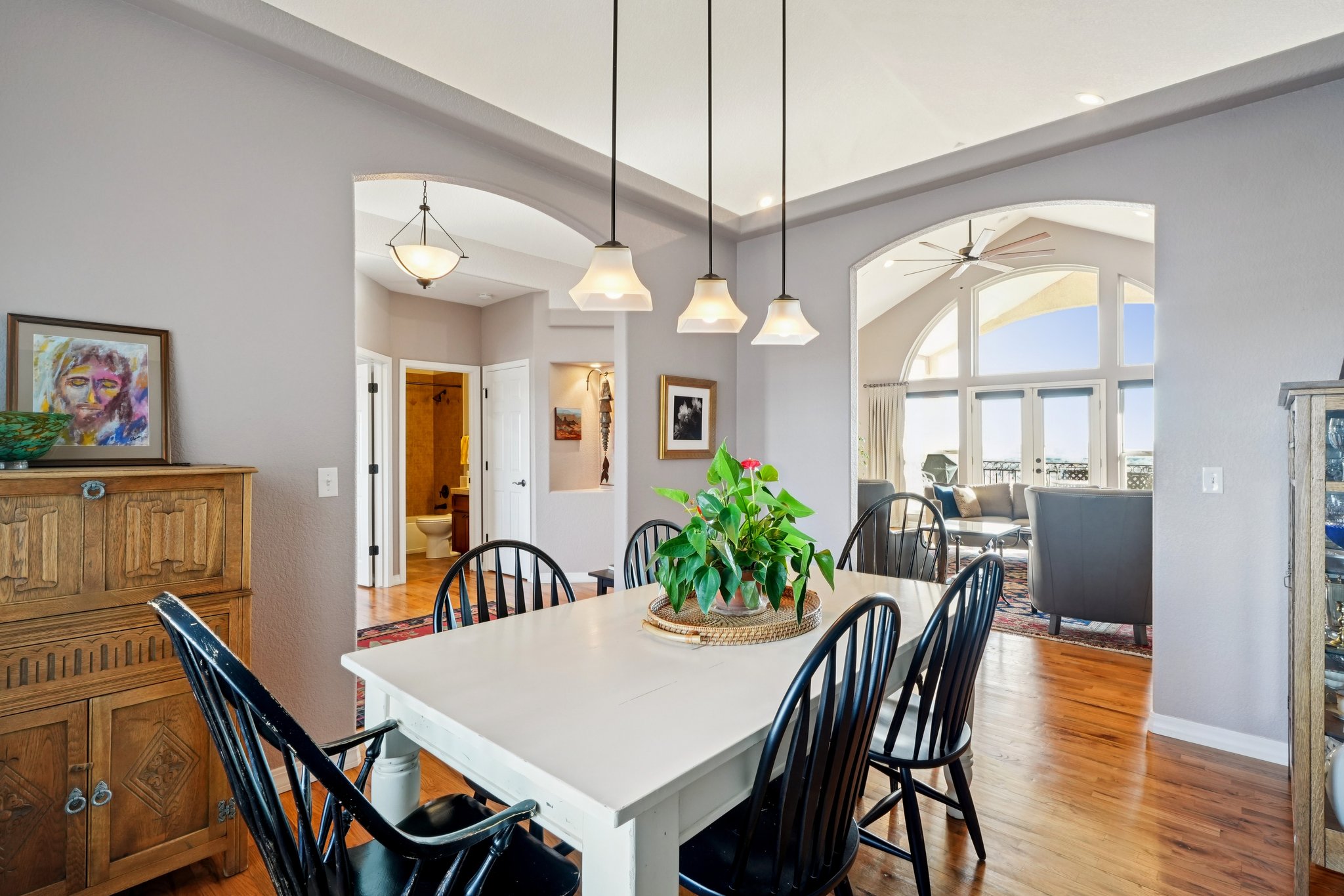 Bayfield Dr-S2101-018.jpg