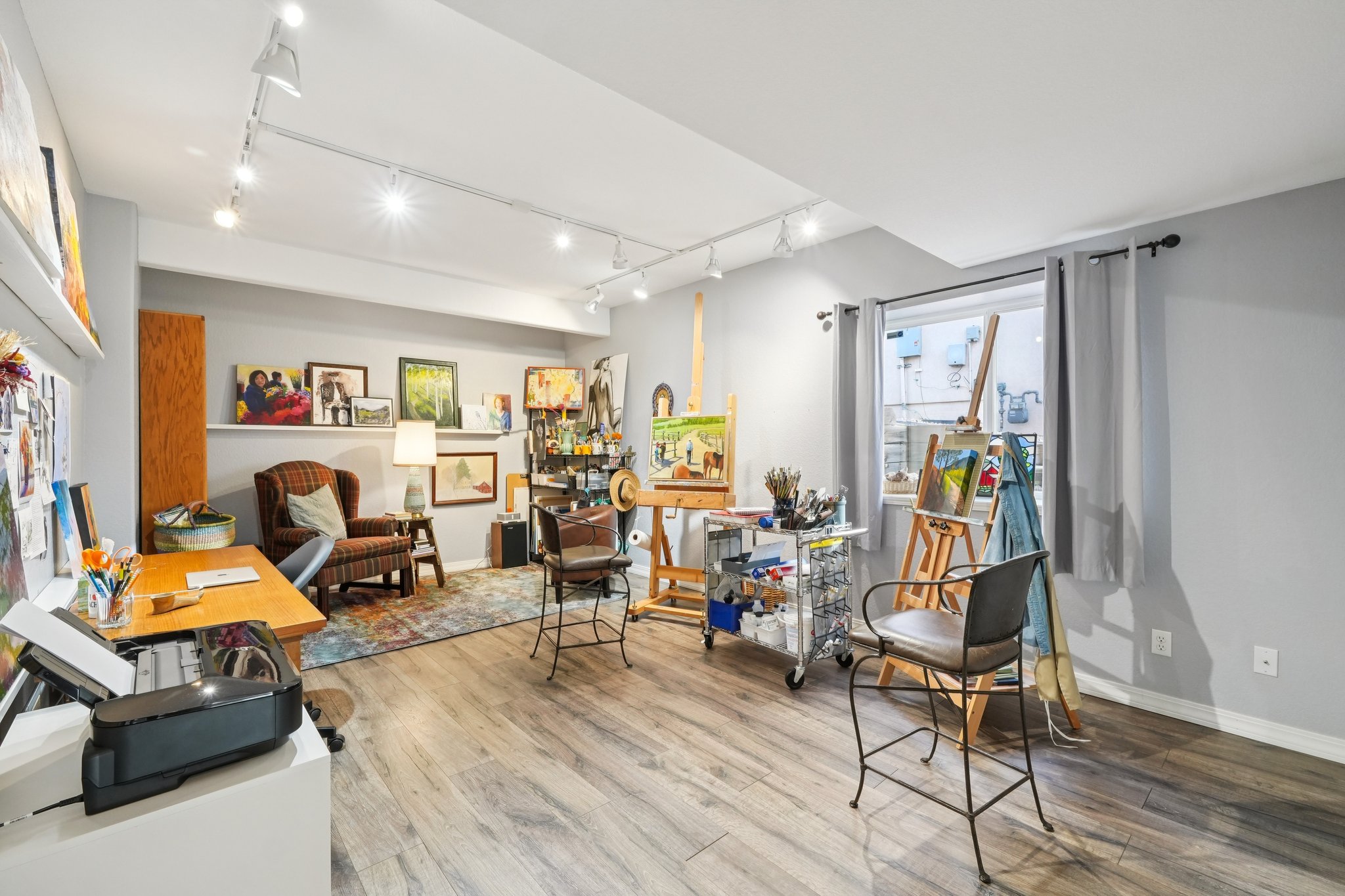 Bayfield Dr-S2101-050.jpg