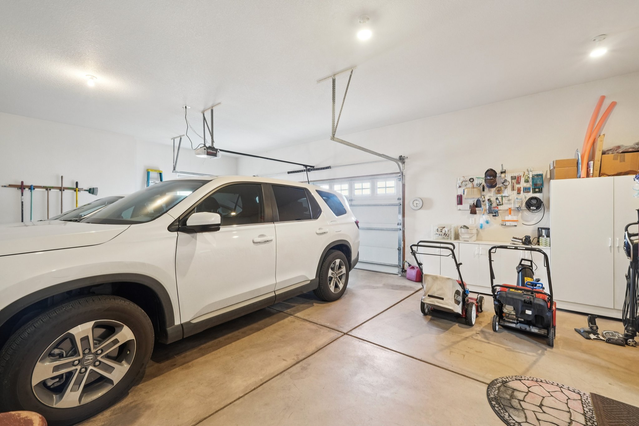 Bayfield Dr-S2101-066.jpg