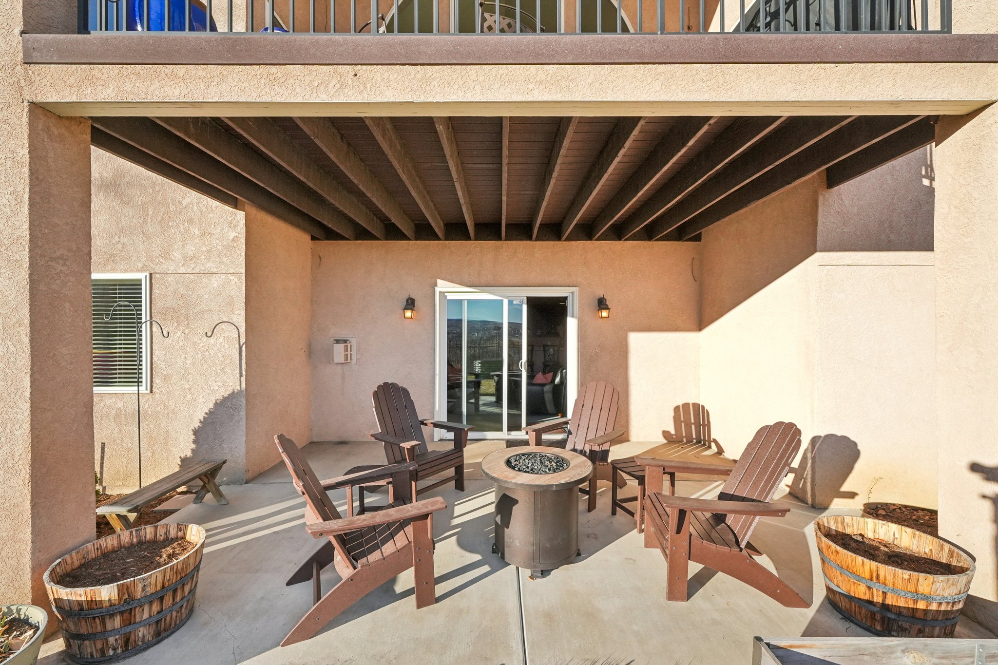 Bayfield Dr-S2101-084.jpg