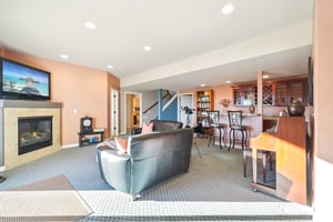 Bayfield Dr-S2101-015.jpg