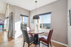 Bayfield Dr-S2101-021.jpg