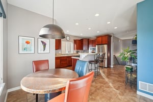 Bayfield Dr-S2101-022.jpg