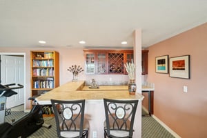 Bayfield Dr-S2101-034.jpg