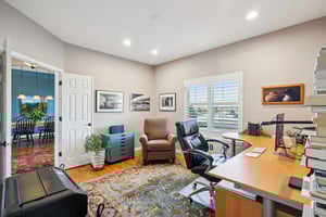 Bayfield Dr-S2101-036.jpg