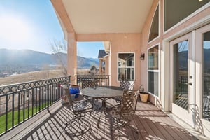 Bayfield Dr-S2101-073.jpg