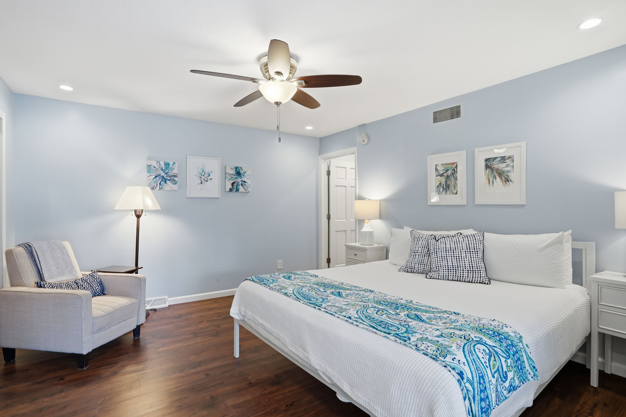  Photo 34