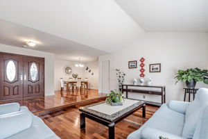 012_ 1135 Elmsford Dr 