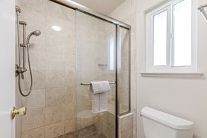 039_ 1135 Elmsford Dr 