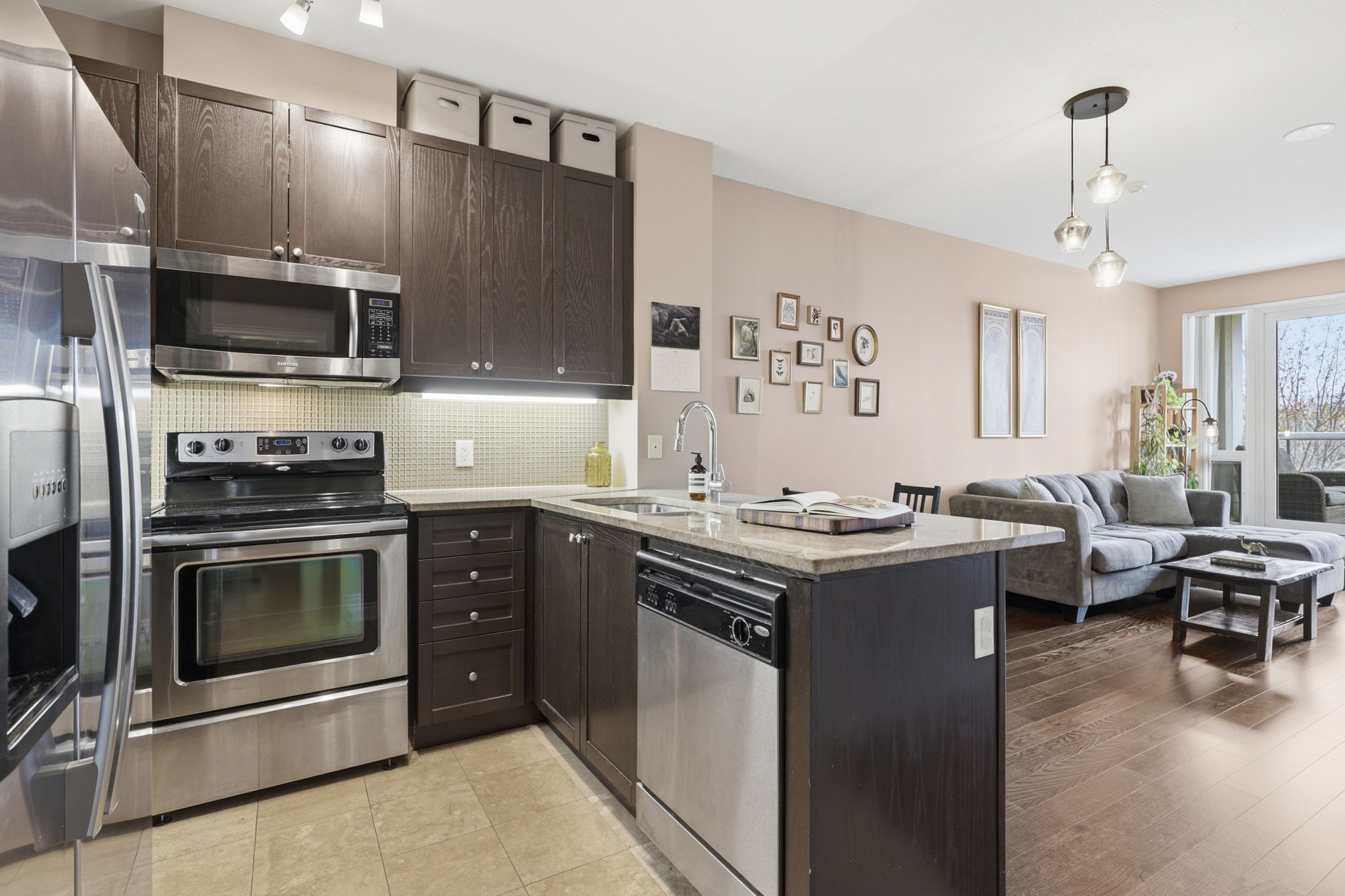 Property in Toronto — delivered property photograph 4