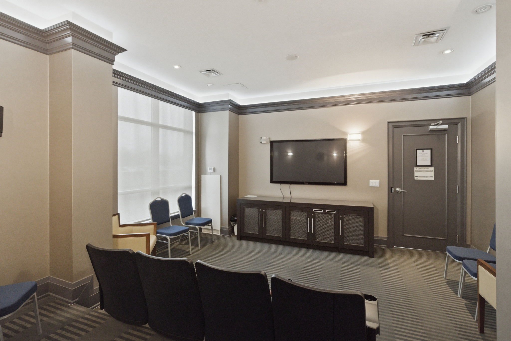 Property in Toronto — delivered property photograph 36