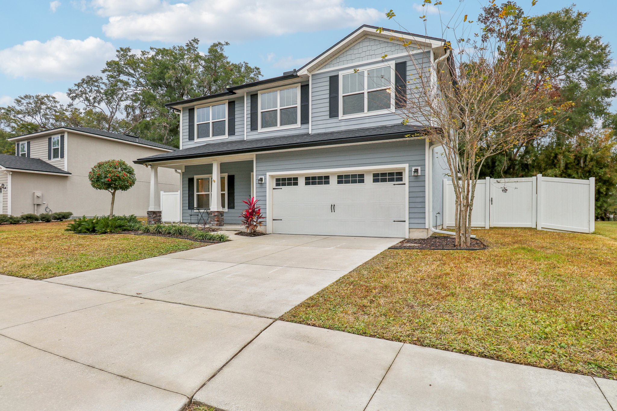 River Hollow Ln-002.jpg