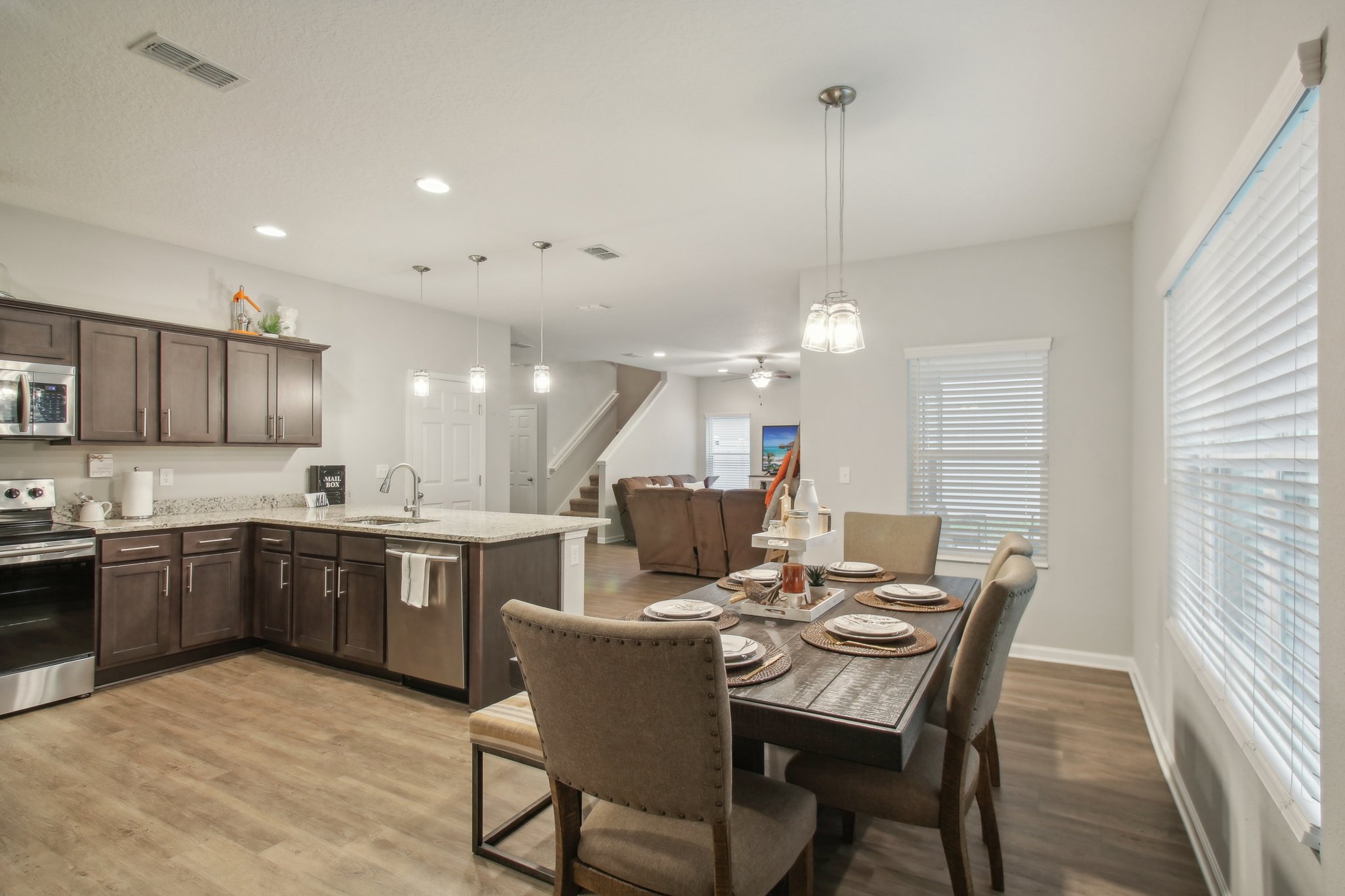 River Hollow Ln-010.jpg