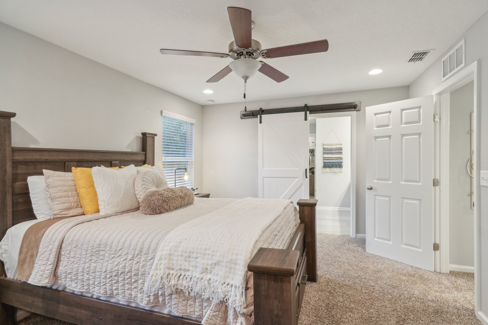 River Hollow Ln-019.jpg