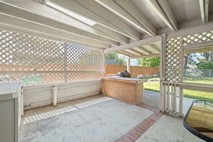  Photo 37