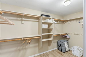  Photo 68