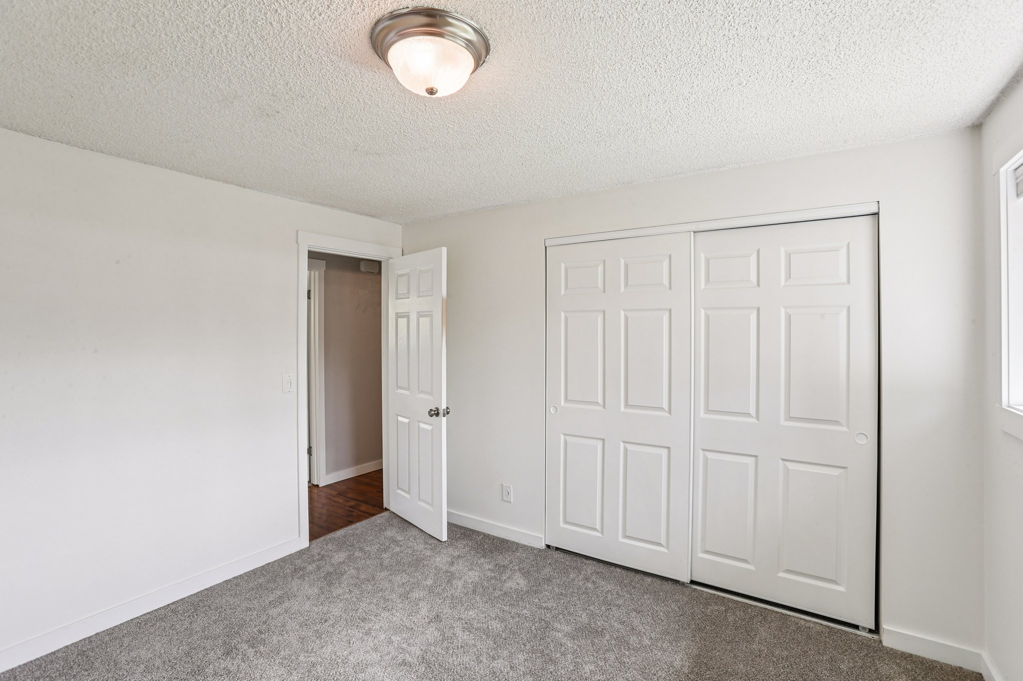 NE 193rd Ave-S0104-022.jpg