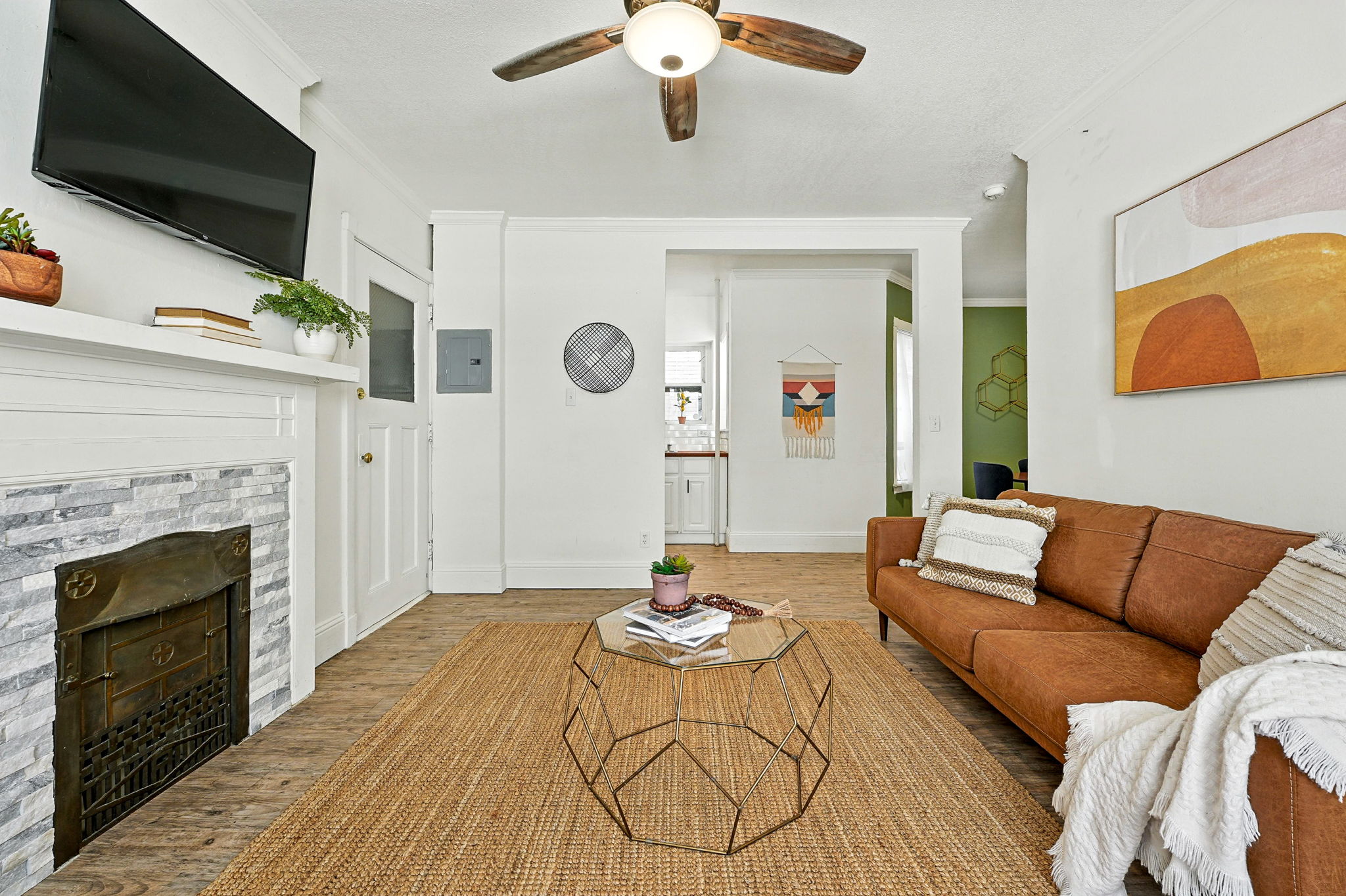  Photo 11