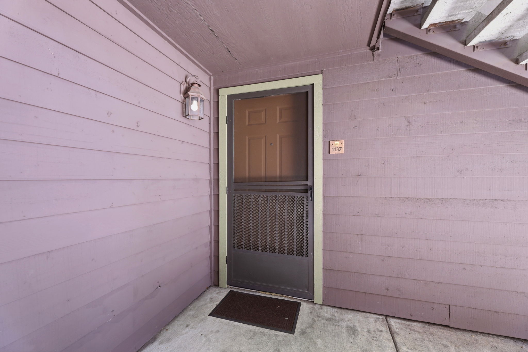 004_F8_1137 Yarwood Ct