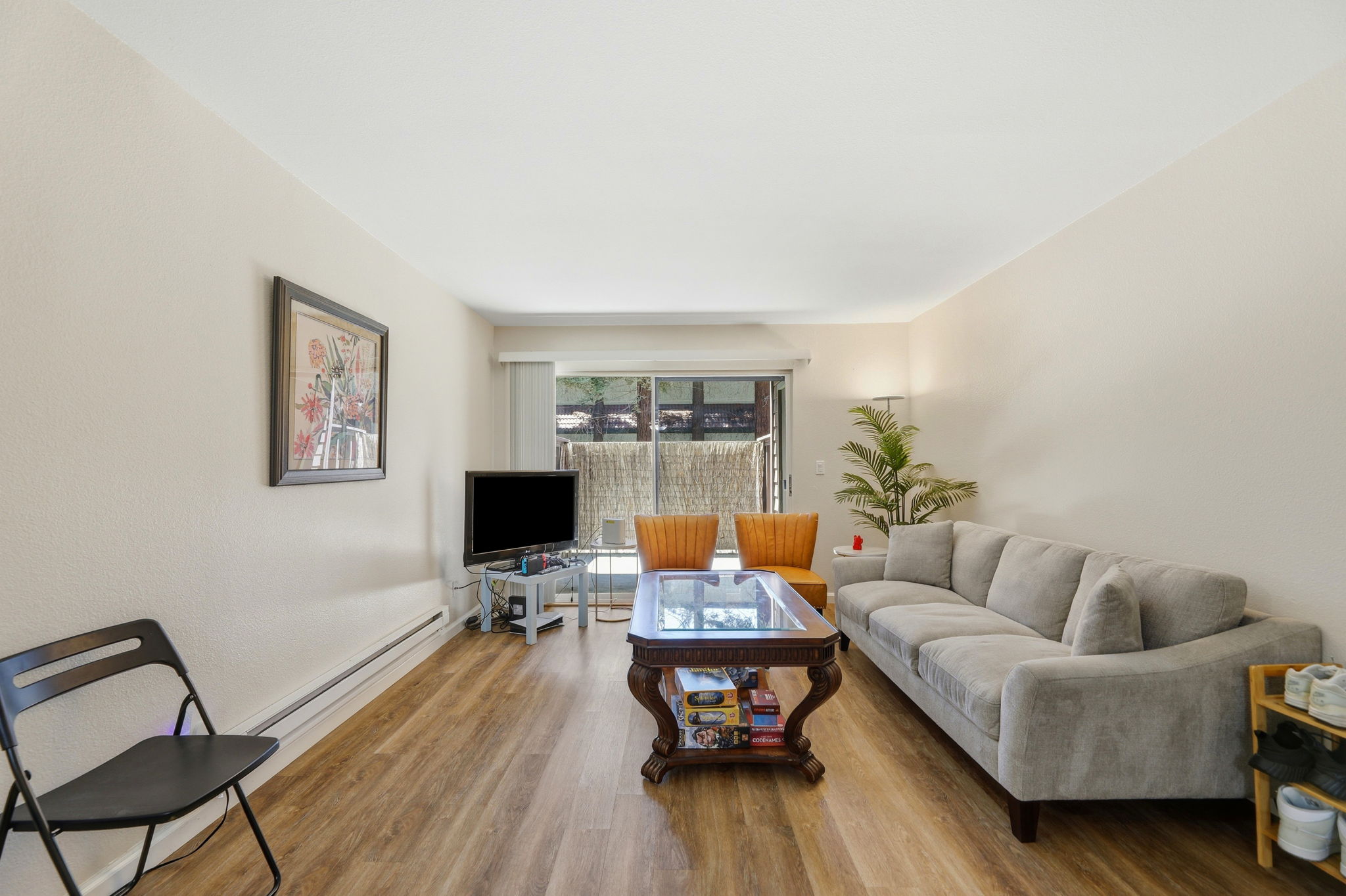 007_F8_1137 Yarwood Ct
