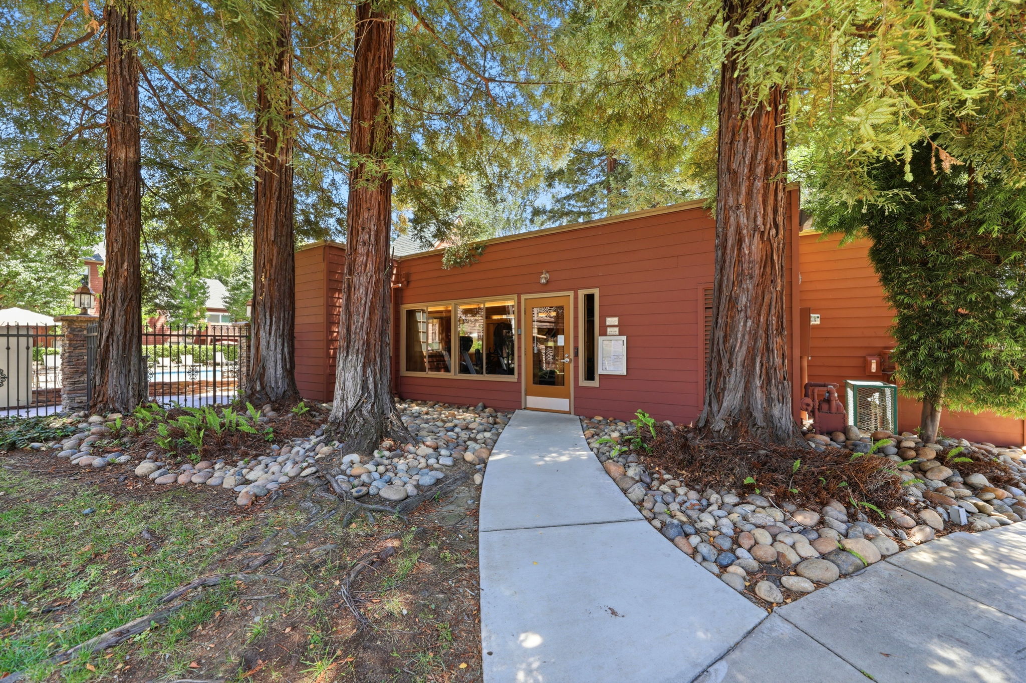 036_F8_1137 Yarwood Ct