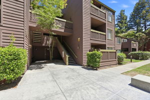 003_F8_1137 Yarwood Ct