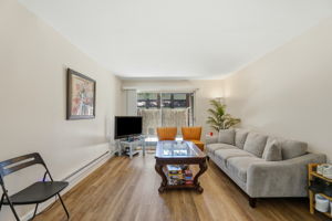 007_F8_1137 Yarwood Ct