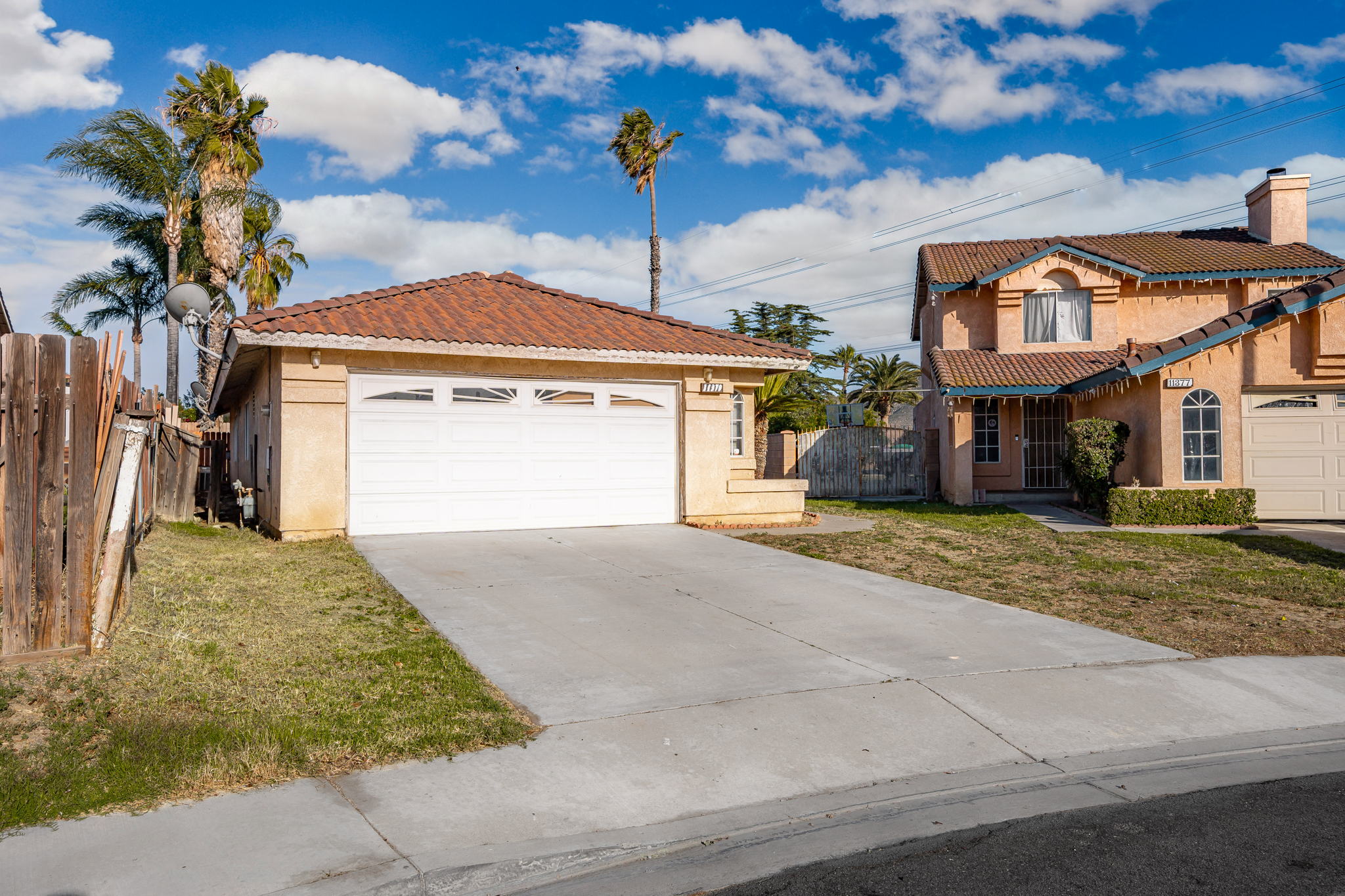11379 Oak Knoll Dr, Fontana, CA 92337, USA Photo 3