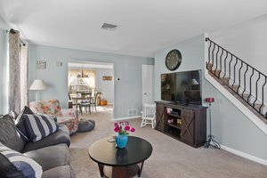 1138 Farmhouse Ln, Quakertown, PA 18951, USA Photo 4