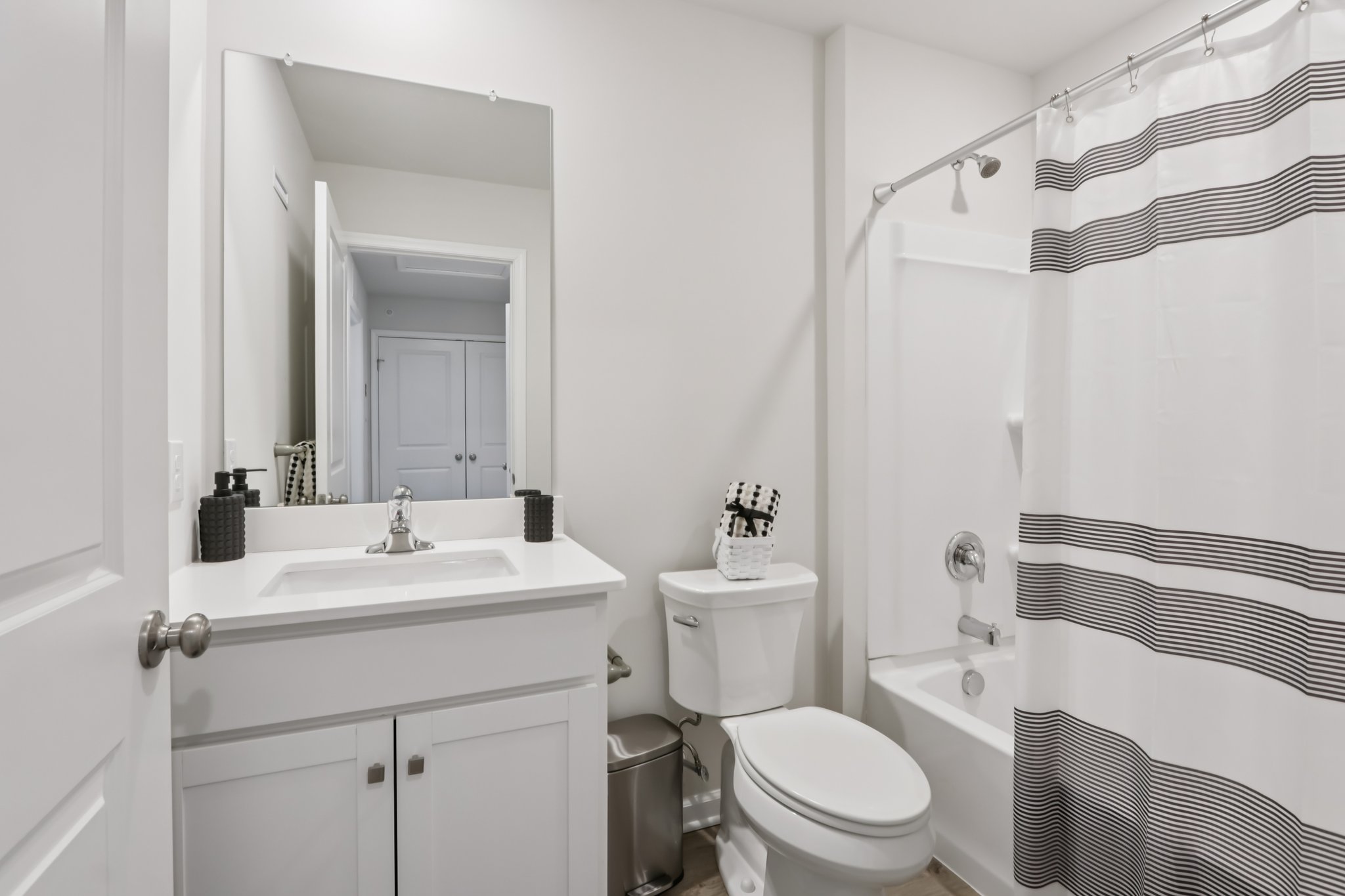 Martin Rd-S1702-027.jpg