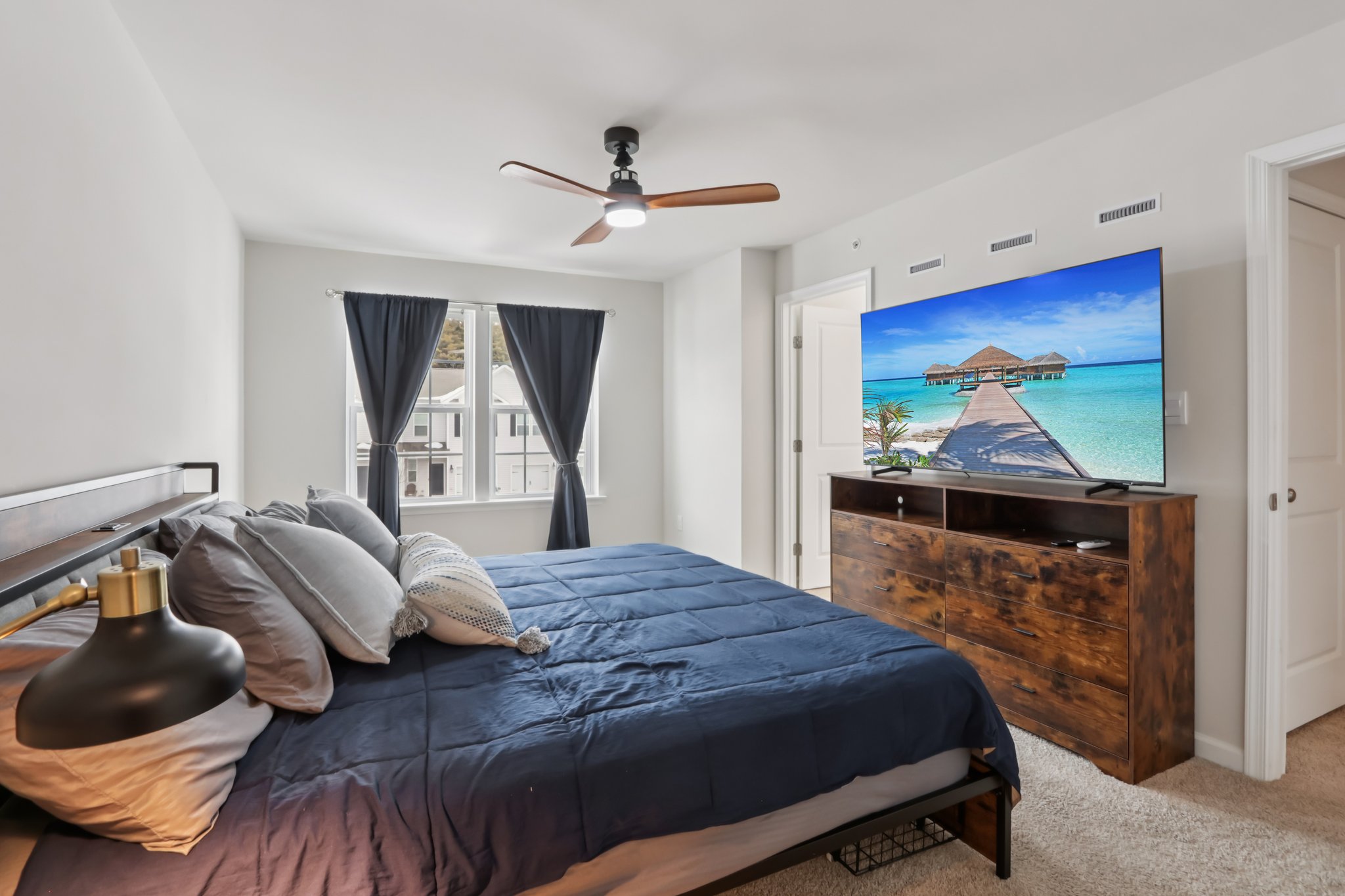 Martin Rd-S1702-033.jpg