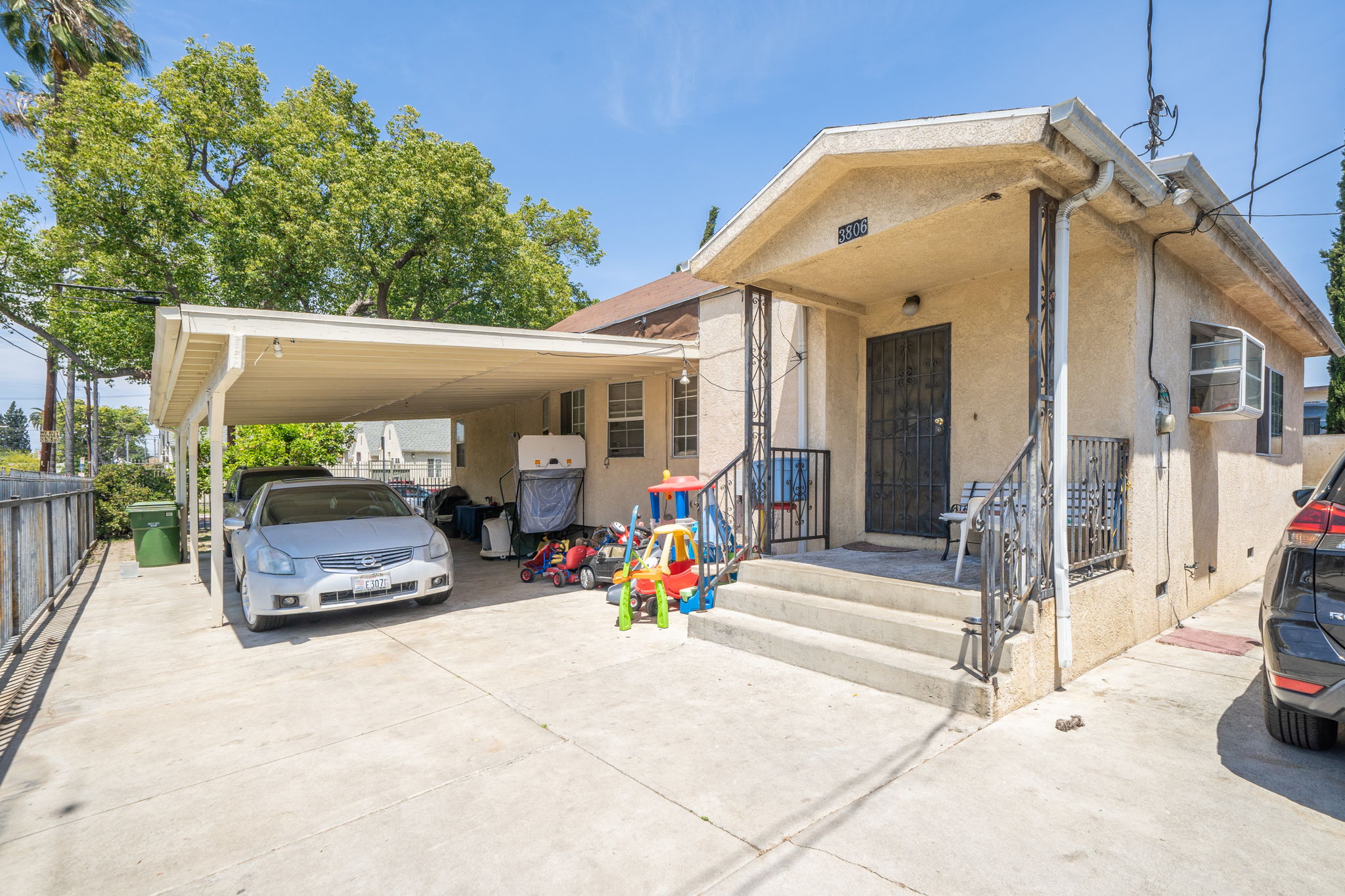  1138 W 38th St, Los Angeles, CA 90037, US Photo 23